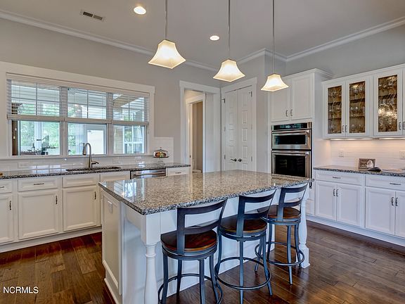5th image of 5341 Leisure Cir