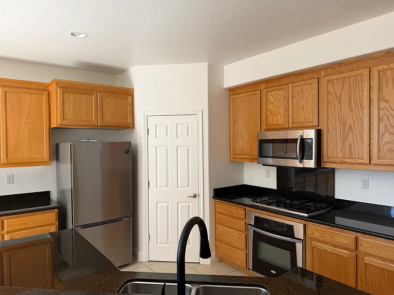 10839 Lands End Dr — Photo 15