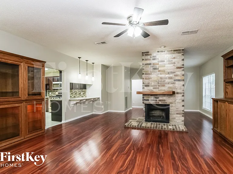 123 S Village Knoll Cir — Photo 3