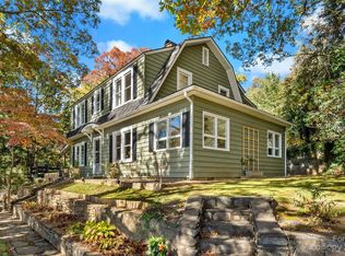 44 Huckleberry Ln, Waynesville, NC 28785