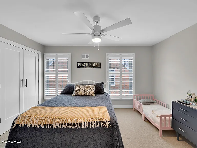 51 Wyckham Rd — Photo 22