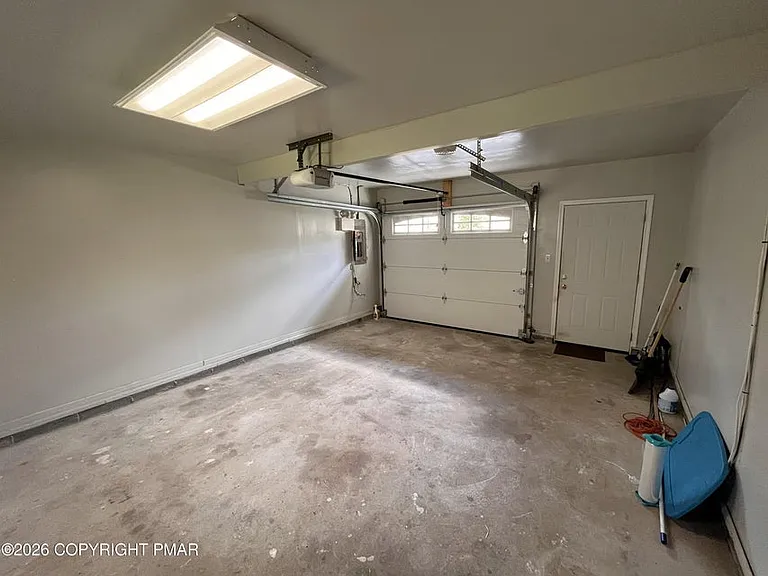 31 Hemlock Dr — Photo 27
