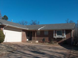 2622 Michael Dr, Edmond, OK 73013