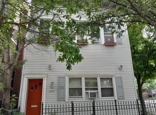 2229 N Oakley Ave #1, Chicago, IL 60647