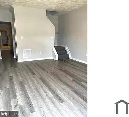 4002 Massachusetts Ave — Photo 10