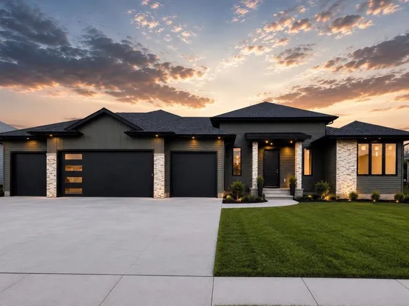 5557 Silver Rock Dr, Marion, IA 52302