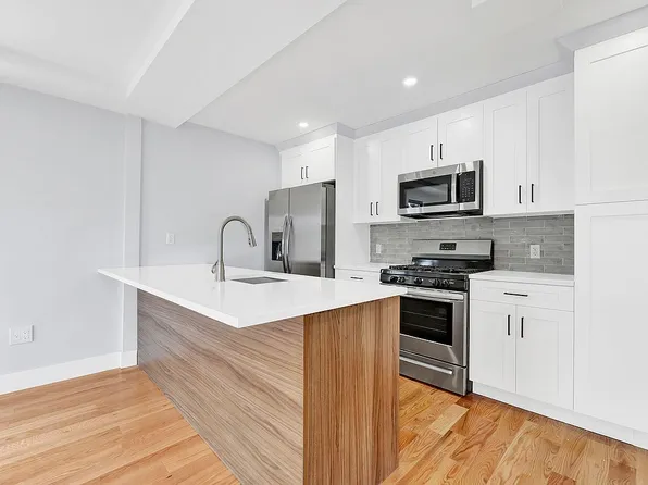 145-55 180th St, Jamaica, NY 11434