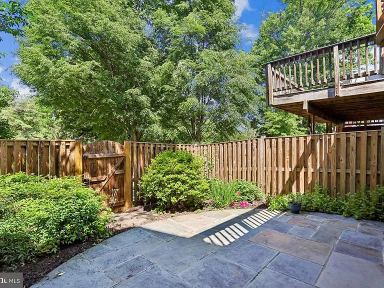 6316 Cider Barrel Cir — Photo 44
