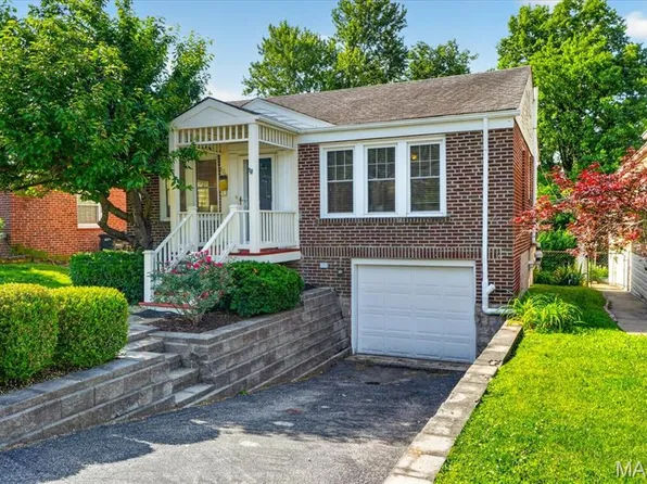 8738 Bridgeport Ave, Saint Louis, MO 63144