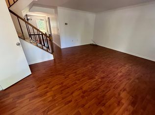 88 Bickel Ct, Sterling, VA 20165