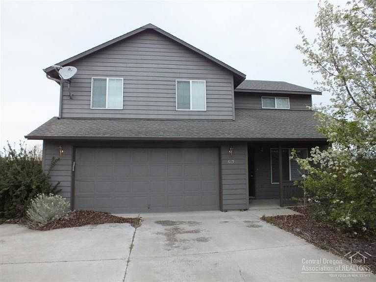 1st image of 619 NE Sandstone Pl