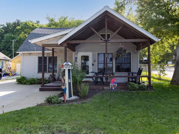 508 Gilletts Lake Rd, Jackson, MI 49201