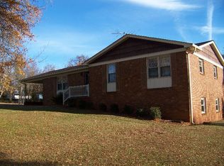 433 Ballenger Rd, Gaffney, SC 29340