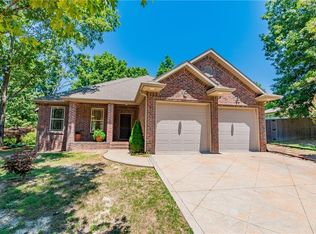 51 Witherby Dr, Bella Vista, AR 72714
