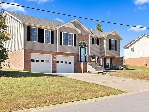 2nd image of 2613 Green Briar Dr