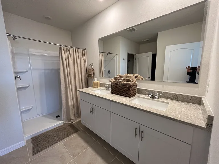 2219 Lake Preserve Cir — Photo 33