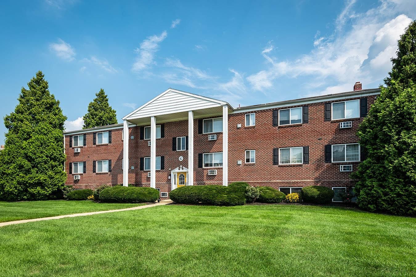 Sweetbriar Apartment Rentals Lancaster