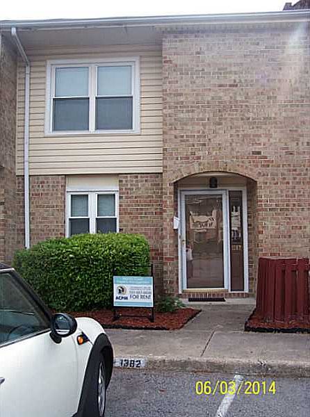 1st image of 1382 Glyndon Dr
