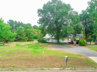 1110 N Lynn St, Gladewater, TX 75647