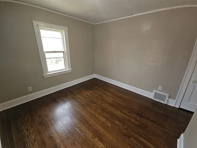 1313 Evelyn St #2 — Photo 14