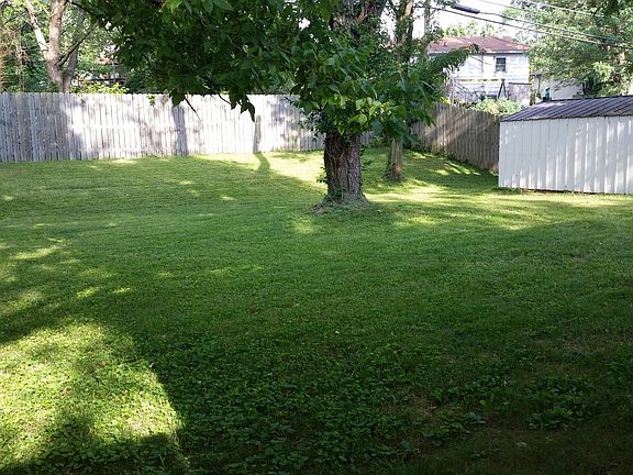 3rd image of 3518 River Park Dr