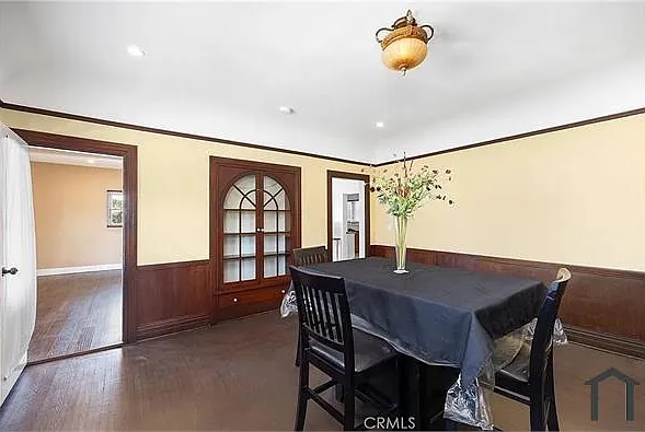 2754 Kenwood Ave — Photo 30