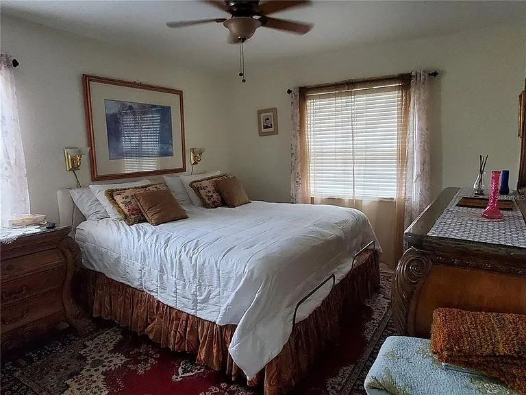 403 Finchley Ct #B — Photo 15