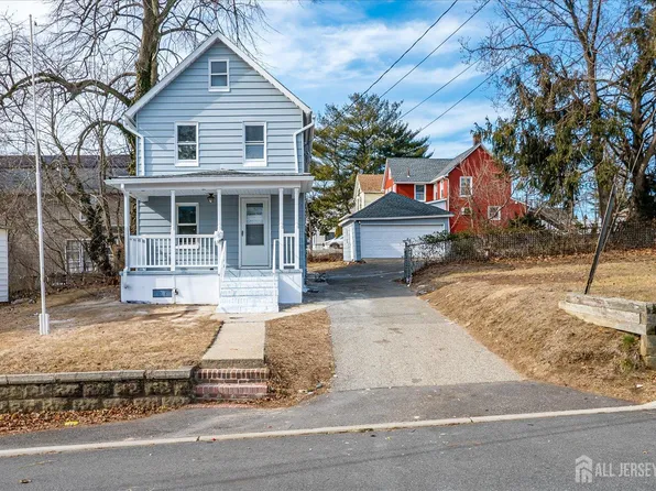 31 Smullen St, Sayreville, NJ 08872