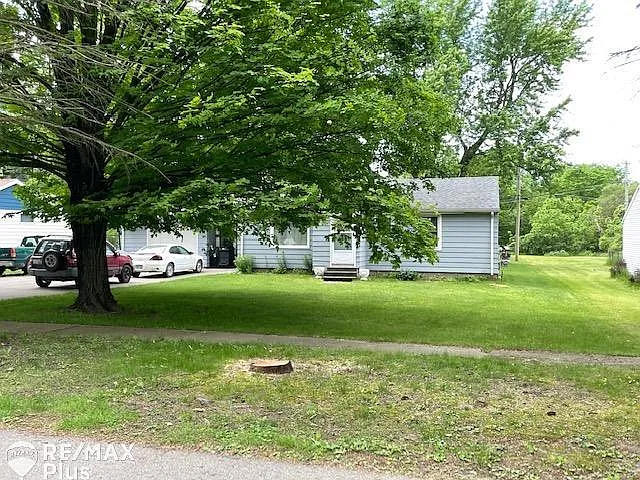 4399 Gilbert St photo 1