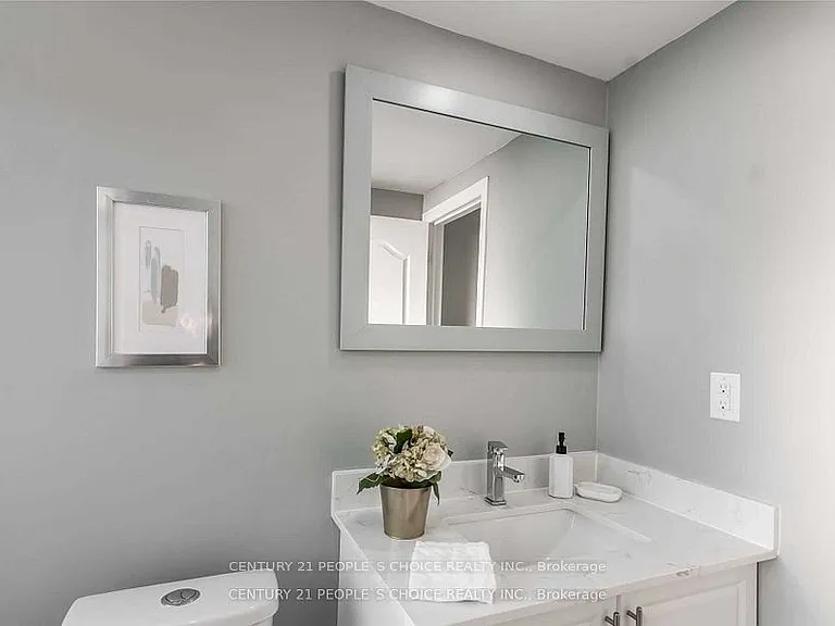1226 Oxford Ave — Photo 26