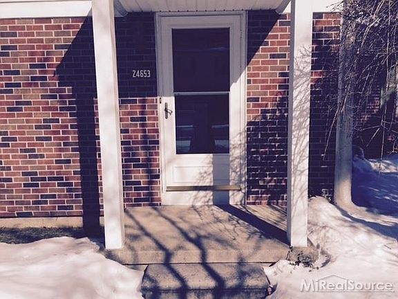 5th image of 24653 N Meadow Dr