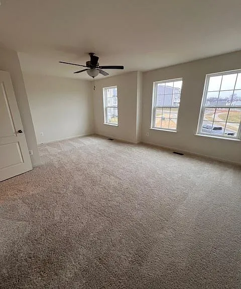 119 Clifton Mnr — Photo 13