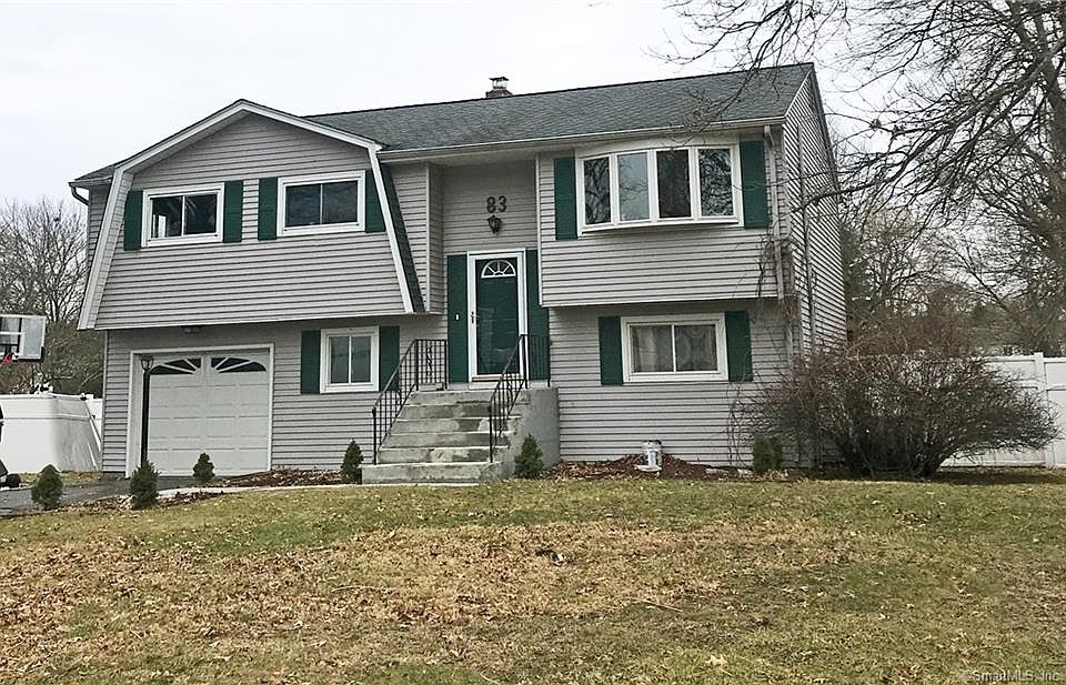 1st image of 83 Rolling Meadow Dr