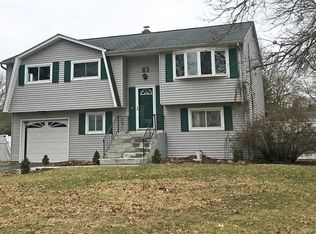 83 Rolling Meadow Dr, East Hartford, CT 06118