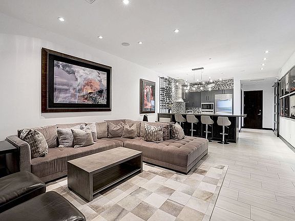 3rd image of 15215 N Kierland Blvd Unit 432