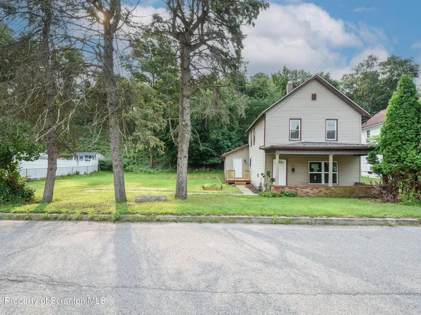 1662 Sweeney Ave, Scranton, PA 18508