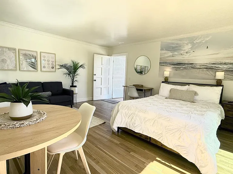 39 Catamaran St #3 — Photo 4