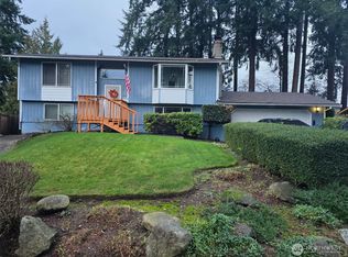 7806 Husky Way SE, Olympia, WA 98503