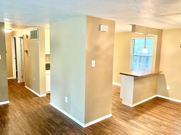3913 Woodfield Rd — Photo 19