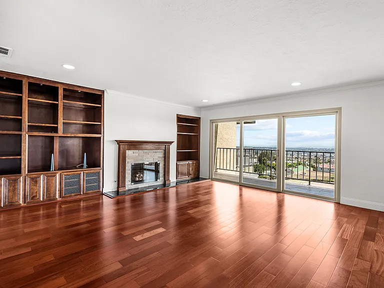 2700 E Panorama Dr #304 — Photo 6