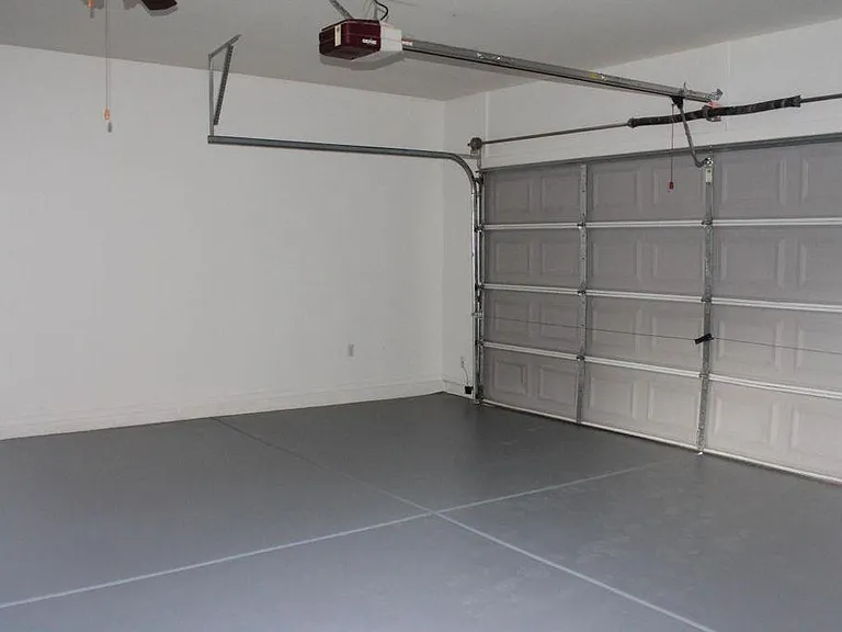 2012 S 85th Ln — Photo 19