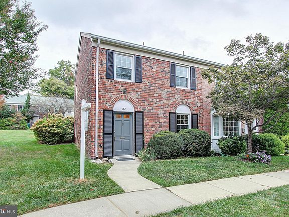 2nd image of 552 Azalea Dr #41