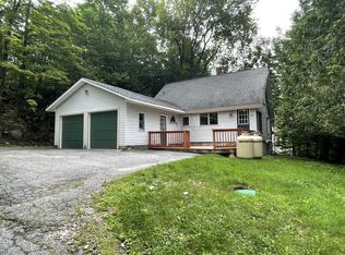 49 Virginia St, Saranac Lake, NY 12983