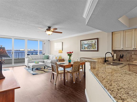 5th image of 5279 ISLA KEY BOULEVARD S #211