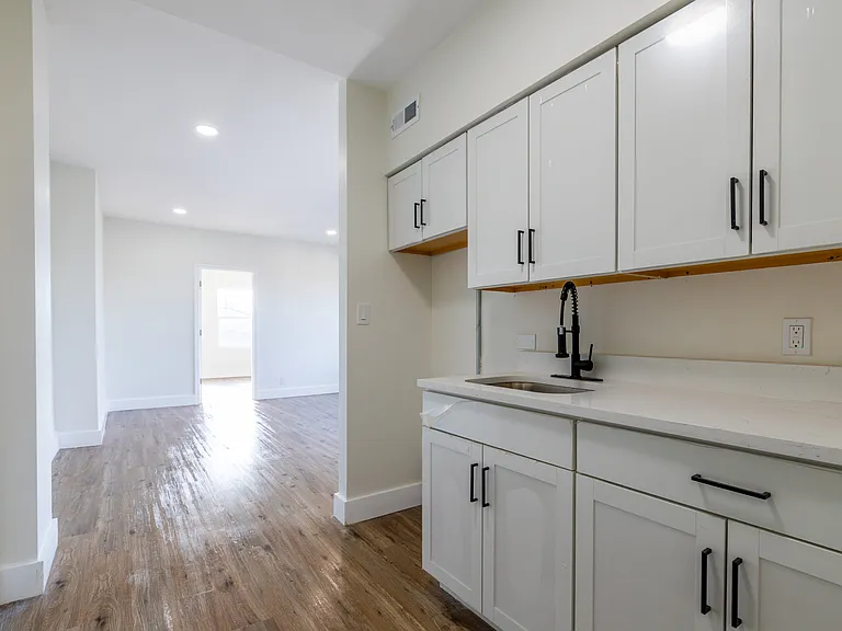 13476 Clifton Blvd #201 — Photo 2