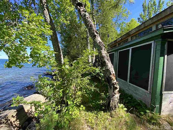 4th image of E3426 Old M28 Hwy