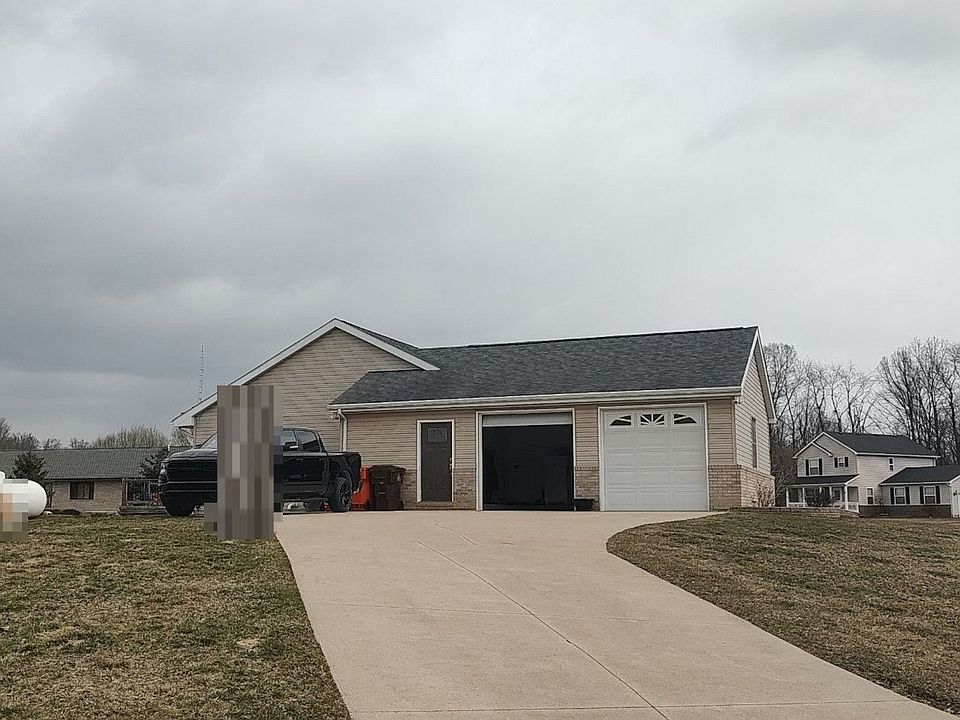 2nd image of 7899 Hidden Circle Dr