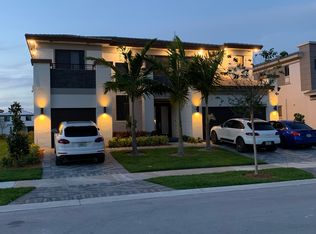 10885 Shore St, Parkland, FL 33076