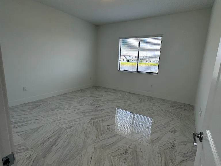 5226 Karlia Dr — Photo 13