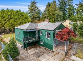 10713 15th Ave NE, Seattle, WA 98125